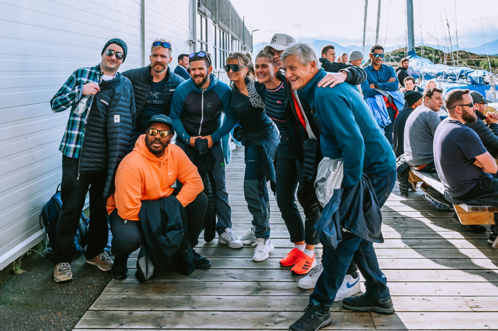 En gjeng gode kollegaer samlet for lagbilde
