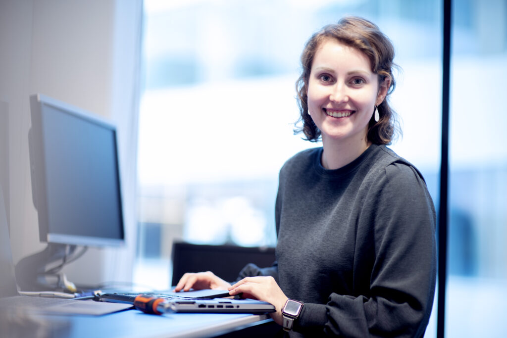 Marie + backup = sant