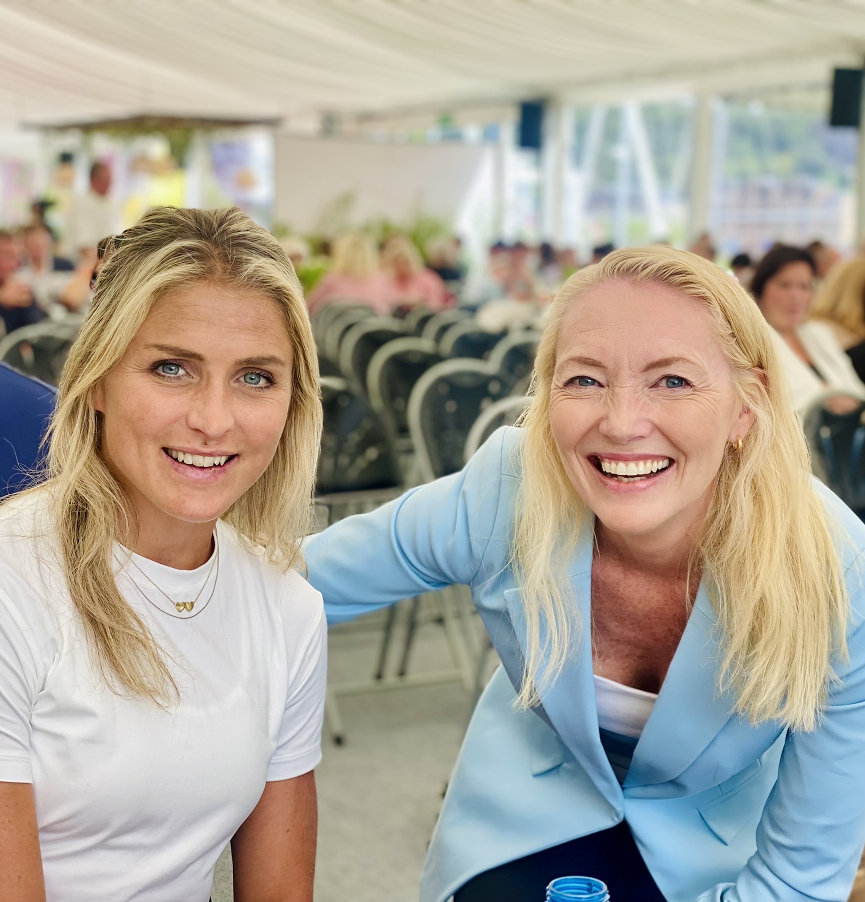 Bjørg Tomlin og Therese Johaug